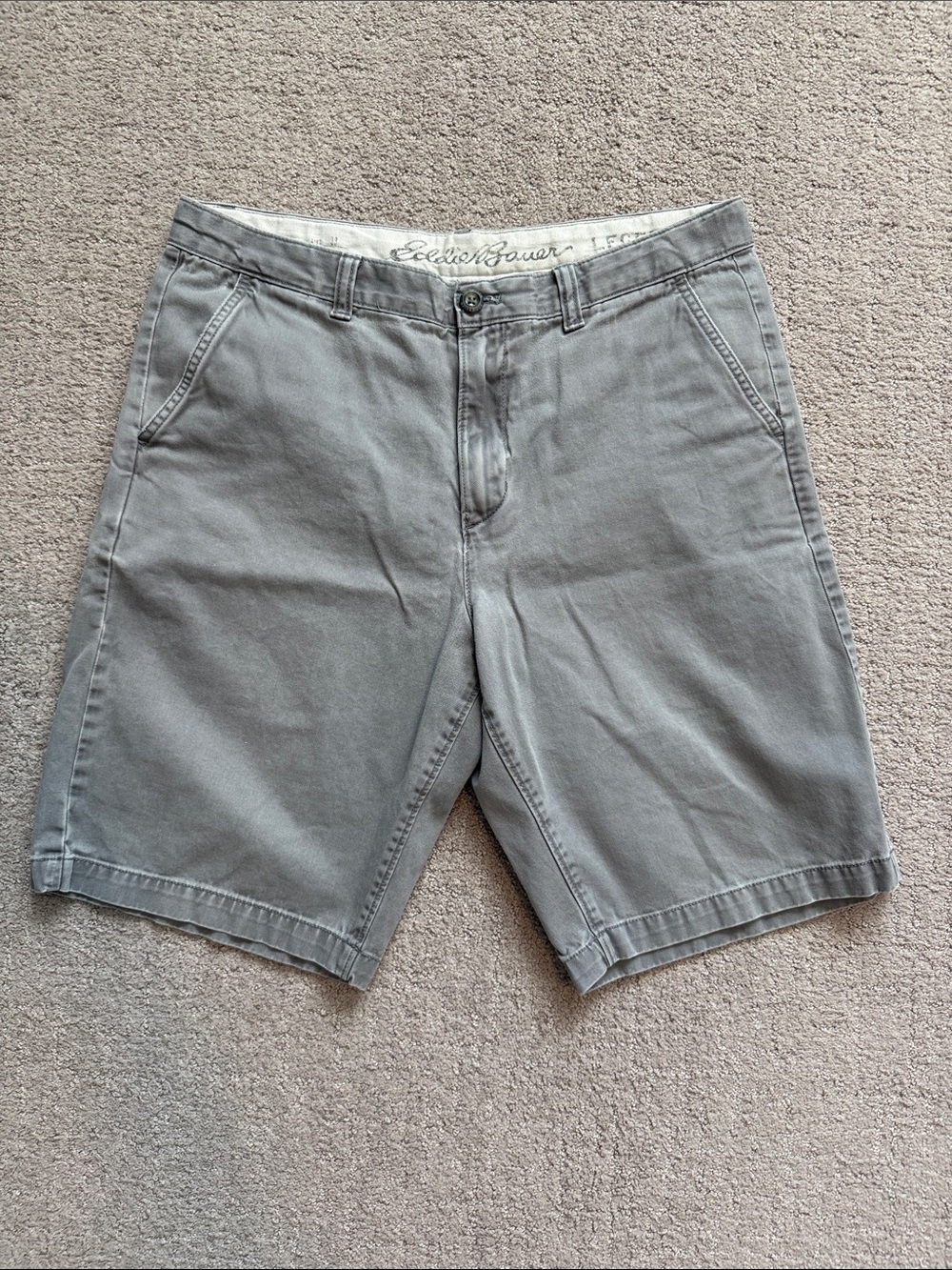 Eddie Bauer Men's Gray Flat Front Casual Shorts - Size 33